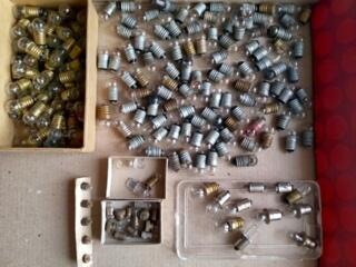 Лампочки разные и лампы. ПРОДАМ НЕДОРОГО!!! От 5 рублей штука!!!