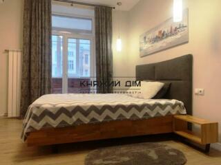 Здається в оренду вперше 3- к квартира, 140 кв.м., висота стелі - ...