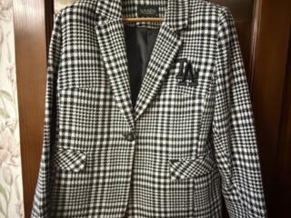 Пиджак и платья