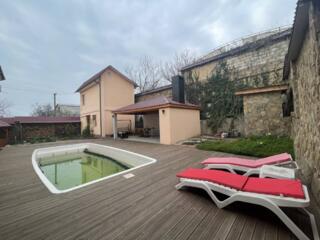 Предлагается к продаже двухэтажный дом с ремонтом. Общей площадью 150 