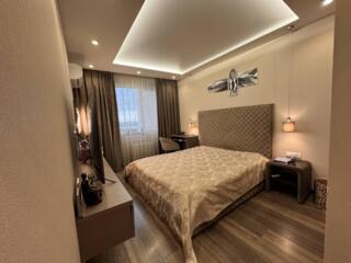 В продаже новая, просторная ,светлая, трёхкомнатная квартира. Имеются 