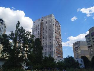 Продам 1-комнатную на ул. Сахарова / Заболотного, пос.Котовского, ...