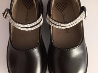 Детские туфли