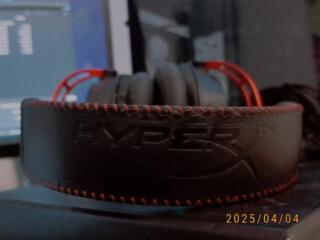 Продам наушники HyperX Cloud Aplha Red