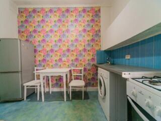 Компактная квартира на Серова. Бель/3. 18/12/7.