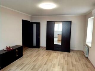 26525   Продам четырёх комнатную квартиру на ул. ...