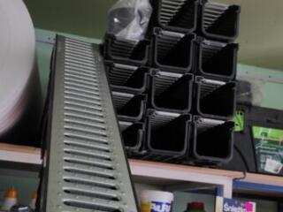 Алюминиевые углы, пороги, переходы и другое.