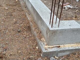 Срочно Продам участок под застройку фундамент залит под два этажа