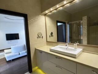 27726. Продам 3-х комнатную квартиру в ЖК ...