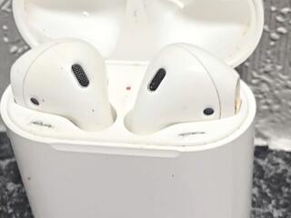 Наушники Apple AirPods