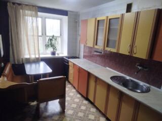 В центре г. Черноморск в продаже четырехкомнатная квартира. Квартира .