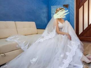 Продам свадебное платье