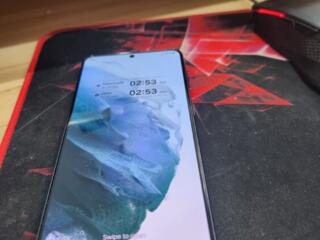 Samsung Galaxy S21 8/128 в отличном состоянии. Сим + е-сим.