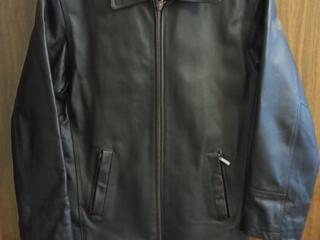 Кожаные куртки 50-52. Идеал. 333 руб. Торг.