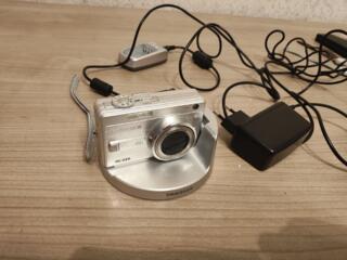 Продам отличный портативный фотоаппарат "мыльница"