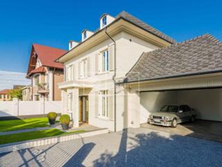 Se vinde casă în comuna Stauceni. Bunul imobil se prezintă în 2 ...