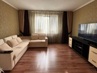 Срочная продажа! 2-ком. квартира с ремонтом и мебелью. Балка