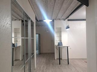 Продам 2-к квартиру на Канатной