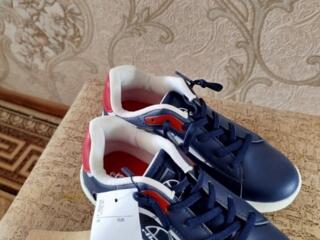 Новые кроссовки ellesse 35 размер