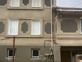 Vindem o casă în Ialoveni. Pe strada Moldova 11. În stare bună. Ieftin