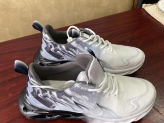 Продам кроссовки