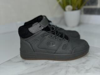 Кроссовки Champion на мальчика размер 38