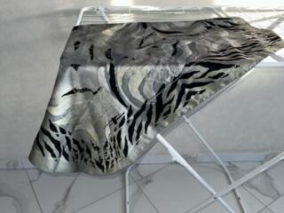 Женские атласные платочки. Балка.