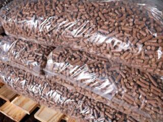 Peleți "EIEGS A2" Stejar 70% + Ulm 30% Пеллеты "EIEGS A2" Дуб + Вяз