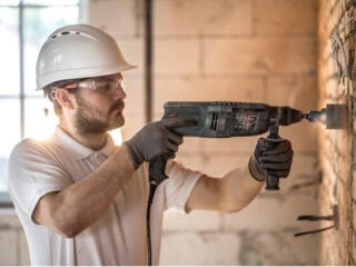  Мощный перфоратор для сверления