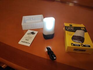 Продам фонарь, раскладной нож. Всё новое.