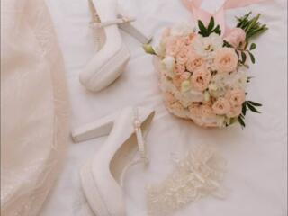 Свадебные туфли.