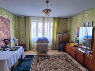 Квартира 3-комнатная первый этаж