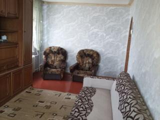 Сдам 1 комнатную + услуги