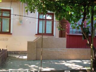 Каменный ДОМ рядом с центральным пляжем.