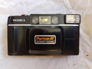 Плёночный фотоаппарат Yashica
