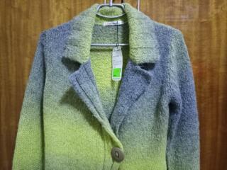 Продаю новую вязанную кофту