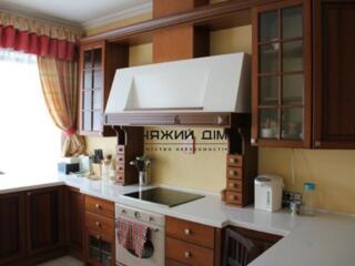 Будинок знаходиться в котеджному містечку "Северинівка" 40 к