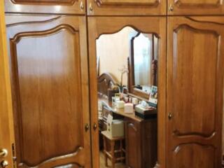 Продам спальню. Эксклюзив. Натуральный дуб. Дорого.