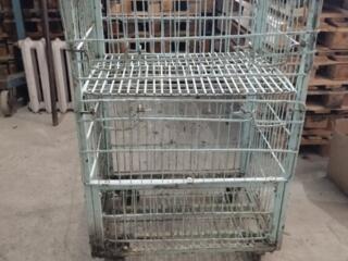 Клетки для птиц, животных.