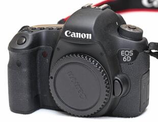 Продам фотоаппарат Canon 6D