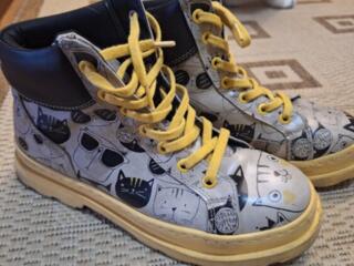 Продам ботинки