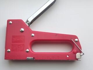 Продам новый степлер