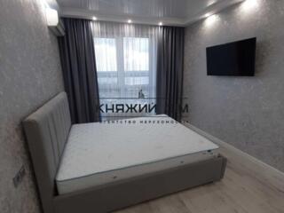 2-х кімнатна студіо ,ЖК Славутич,вул.Зарічна 4 .Площа:55/17/25 кв.м. .