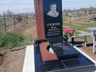 Реставрация портретов и надписей на кладбище