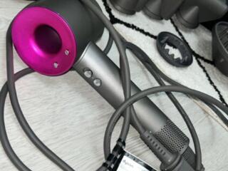 Dyson supersonic