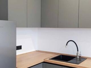 Продам 2 комнатную квартиру с новым ремонтом в ЖК Манхэттен