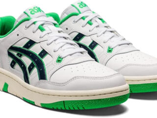 Кроссовки. ASICS