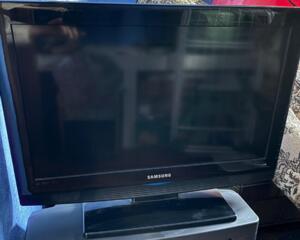 Samsung на 26(66см)