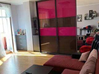 18532  Продается просторная квартира в центре ...