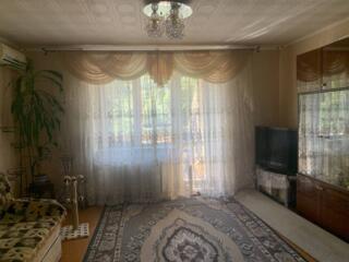 Предлагается к продаже трехкомнатная квартира по пр. Добровольского, .